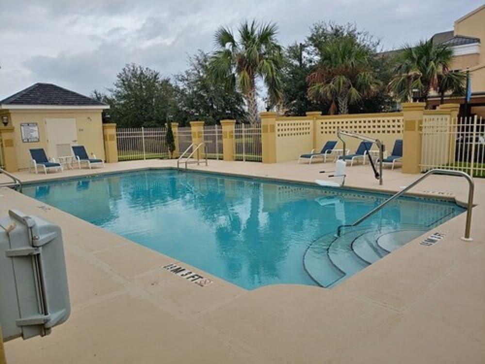 Comfort Inn & Suites Marianna I-10 Buitenkant foto
